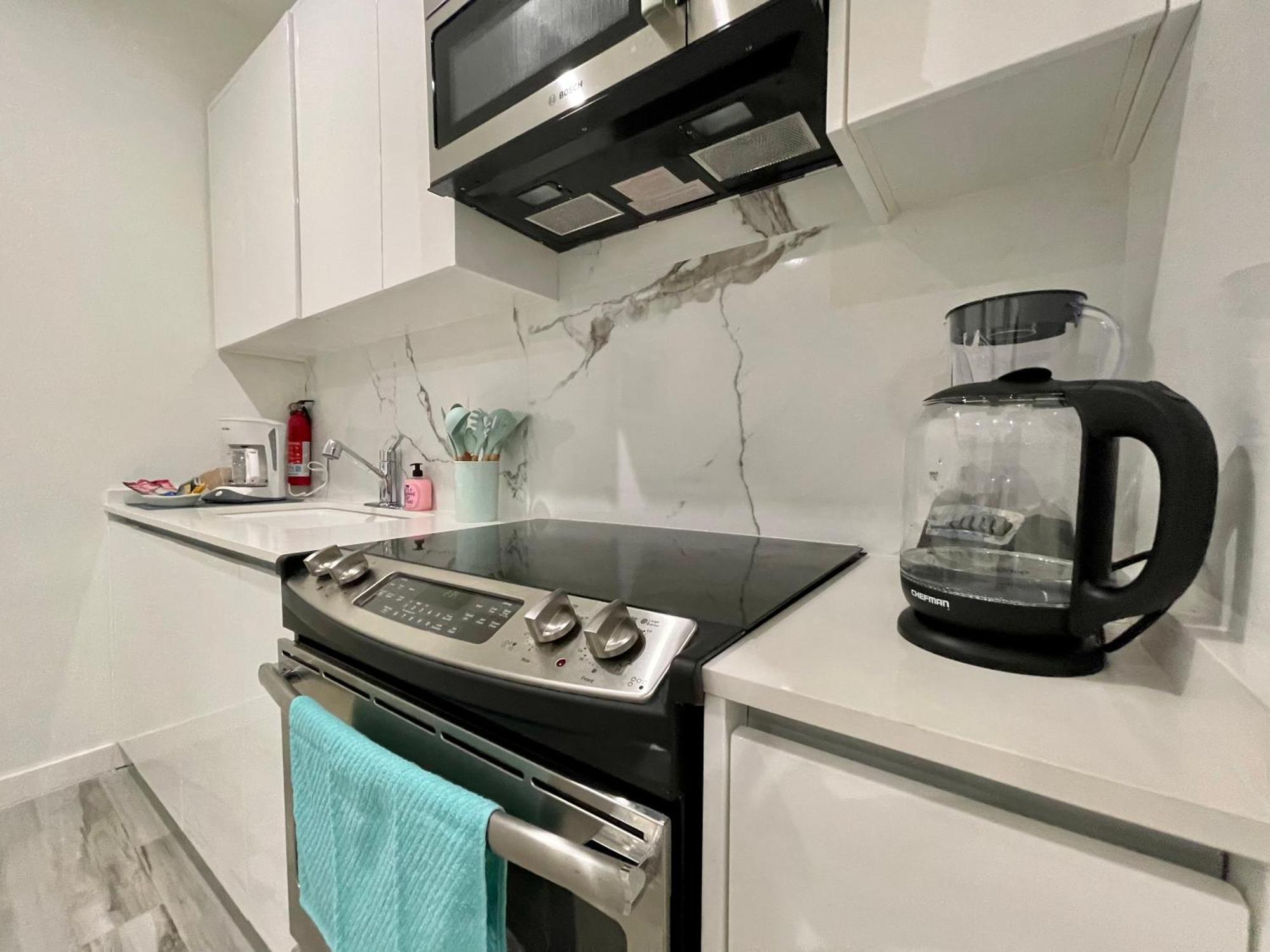The Cove - Condo Hotel - Palm Beach Strip المظهر الخارجي الصورة