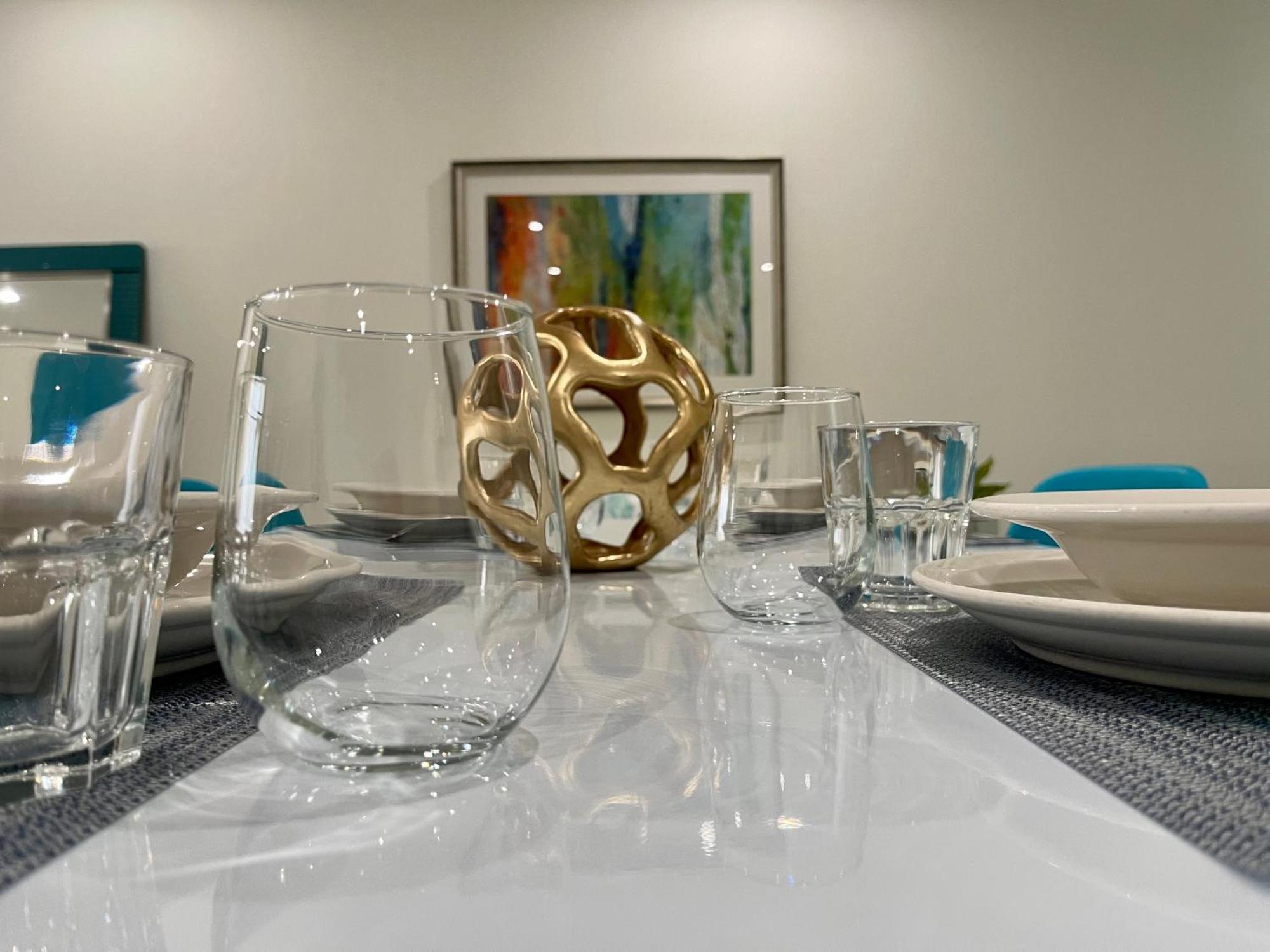 The Cove - Condo Hotel - Palm Beach Strip المظهر الخارجي الصورة