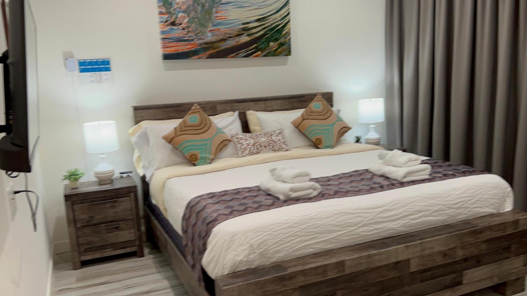 The Cove - Condo Hotel - Palm Beach Strip الغرفة الصورة