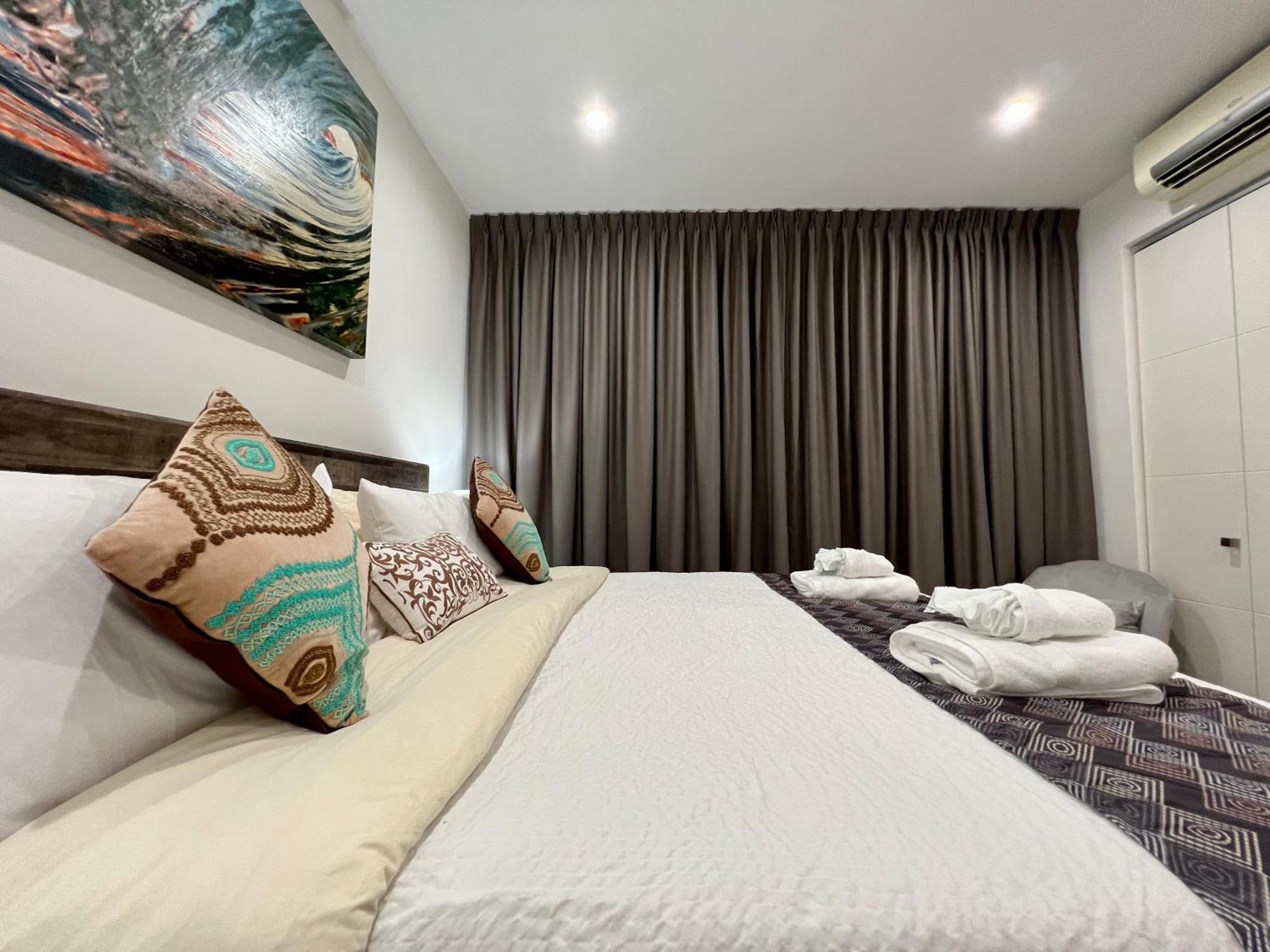 The Cove - Condo Hotel - Palm Beach Strip الغرفة الصورة